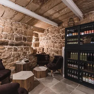 3* B&B Talbot & Bons